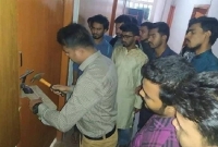 তালা ভেঙে নিজ কক্ষে ঢুকলেন ভিপি নূর