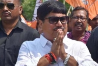 ‘বিজেপি নেতা-কর্মীদের বি'রু'দ্ধে ধ'র্ষণের অভি'যোগ তুলে গু'লি করে দেবে পুলিশ’