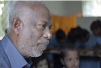 নিজে পড়াশোনা জানেন না, অথচ চা বিক্রি করে চালান স্কুল!