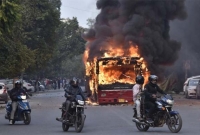 তে'ড়ে আসছেন হাজার হাজার বিক্ষো'ভকারীরা, আ'তঙ্কে ছুটছে দিল্লীর আমজনতার