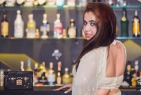 ভালোবাসার টানে ঢাকায় 'কাশ্মীরি প্রেমিকা'