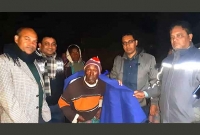 রাতে কম্বল নিয়ে অসহায়দের বাড়ি বাড়ি ছুটলেন ইউএনও