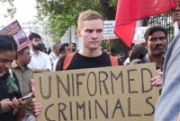 মুসলিম শিক্ষার্থীদের পাশে দাঁড়িয়ে ভারত ছাড়তে হল জার্মান ছাত্রকে!