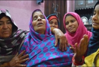 'যোগী-মোদি দু'‌জনে নিঃসন্তান বলেই কি আমাদের সন্তানরা ম'রবে?'