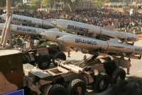 কাশ্মীরে ক্ষে'পণা'স্ত্র মোতায়েন