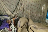 কুড়িগ্রামে চটের বস্তা গায়ে দিয়ে এক বৃদ্ধার শীত নিবারণের ছবি ভাই'রাল, পদক্ষেপ নিলেন ইউএনও