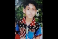 পরীক্ষার ফল খা'রাপ হওয়ায় ফাঁ'স দিল চা বিক্রেতার একমাত্র ছেলে রুদ্র 