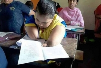 বৃত্তি পেয়েছে মুখে লিখে পিইসি পরীক্ষা দেয়া লিতুন জিরা