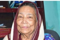 জন্ম, শৈশব, কৈশোর থেকে শুরু করে ৬০ বছর কাটল লন্ডনে, সন্তানদের অবহেলায় মা এখন ঢাকার বৃদ্ধাশ্রমে!