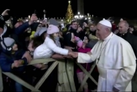 মহিলাকে থা'প্পড় মে'রে পোপ বললেন, 'মেজাজ হা'রিয়ে ফেলেছিলাম'