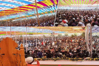   রংপুরে সকাল ৮টার পর থেকেই চারদিক থেকে লাখো মানুষের ঢল নামে আজহারীর ওয়াজ শুনতে!