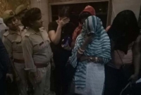 স্পার আড়ালে রমরমিয়ে দেহ ব্যবসা, আ'টক ৩০ যুবতী 