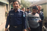 বাসা ভাড়া দিতে না পা'রায় স্বামীকে আ'টকে রেখে স্ত্রীকে গণধ'র্ষ'ণ