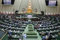 যুক্তরাজ্যের সঙ্গে সম্পর্ক ছিন্ন করতে ইরানের সংসদে প্রস্তাব