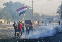 ইরাকে সরকার বিরো'ধী বিক্ষো'ভে নির্বি'চারে গু'লি