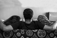 আজব সমঝোতা: দুই স্ত্রী'র কাছে তিন দিন করে থাকবেন স্বামী, আর একদিন 'ছুটি'!