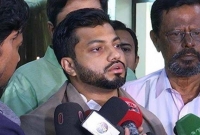 'নেতাকর্মীদের রক্ষা করতে গিয়ে পুলিশের লাঠিপেটায় ইশরাক আহত' 'নেতাকর্মীদের রক্ষা করতে গিয়ে পুলিশের লাঠিপেটায় ইশরাক আহত'