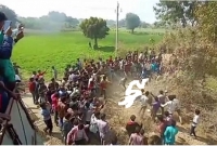 পাওনাদারকে ছেলেধ'রা গু'জব ছড়িয়ে পি'টিয়ে হ'ত্যা!