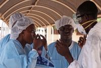 করোনা ভাইরা'সের ম'হামা'রির মধ্যেই বিশ্বে নতুন এক ভাইরা'সের হা'না, র'ক্তবমিতে ৭ জনের মৃ'ত্যু