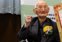 বেশিদিন বেঁচে থাকার রহস্য জানালেন বিশ্বের সবচেয়ে বয়স্ক পুরুষ