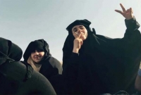 এ কেমন স্বাধীনতা! প্রকাশ্যে সিগারেট টানছেন সৌদি নারীরা