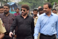 ভারতের ১৫ কোটি মুসলমান ১০০ কোটি হিন্দুকে শাসন করার শক্তি রাখে: ওয়ারিস পাঠান