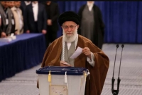 ইরানের সংসদ নির্বাচনে এগিয়ে রক্ষণশীলরা