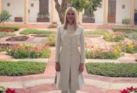 ট্রাম্পকন্যার পোশাকে বাংলার ছোঁয়া, হাতে বোনা সিল্কে সাজলেন ইভাঙ্কা