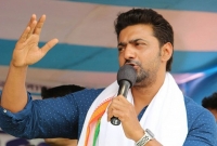 দিল্লি জ্ব'লছে না, আমি দেখছি প'ঙ্গু হচ্ছে মানবতা : দেব