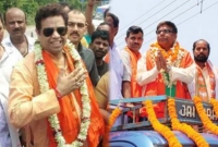 অশান্তি ছড়ানোর অভিযোগে বিজেপির দুই সাংসদকে গ্রেফতার করেছে পুলিশ