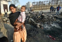 সব পুড়ে শেষ হয়ে গেছে; ওরা এসে থাকবে কোথায়, কিছুই তো রাখেনি