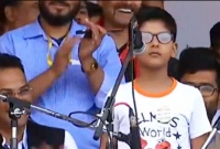 'তাজমহল না থাকলে বিশ্বকে গরু ও গোবর দেখাতে হতো নরেন্দ্র মোদির'