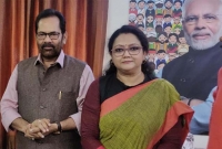 'নাগরিকত্বের প্রমাণ দেখাব না', বিজেপি থেকে পদত্যা'গ করেই হুং'কার অভিনেত্রীর