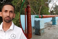  ২৮ ফুট দৈর্ঘ্যের কলম তৈরি করে বিশ্ব রেকর্ড গড়লেন হায়দার!