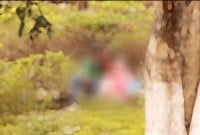 গাজীপুরে নির্জন স্থানে অনৈতিক কাজে লিপ্ত অবস্থায় তরুণীসহ হাতেনাতে ধ'রা খেলেন বৃদ্ধ!