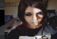 চোখে ট্যাটু, অতঃপর সম্পূর্ণ দৃষ্টিশক্তি হারালেন এই মডেল