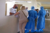 এবার বিমানবন্দরে করোনা পরীক্ষার দায়িত্বে থাকা স্বাস্থ্যকর্মীই আ'ক্রা'ন্ত!