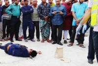 নিজের গলায় গু'লি চালিয়ে এক পুলিশ সদস্যের আ'ত্মহ'ত্যা!