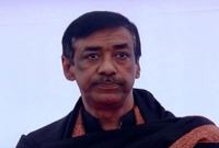 যদি আগেরটা বেছে নেই তাহলে পাঁচ মিনিটও কেউ দাঁড়াতে পারবে না : শামীম ওসমান