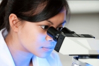 সুস্থ শরীরে করোনাভাইরাস ঢু'কিয়ে গবেষণা!