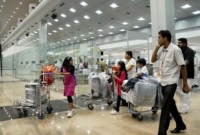 শরীরে করোনার উপসর্গ, বিমানবন্দর থেকে উধাও যাত্রী! হন্যে হয়ে তাকে খুঁজছে পুলিশ