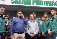 কৃত্রিম সংকট তৈরি করে মাস্কের দাম বেশি নেয়ায় গুলশানে দুই ফার্মেসি সিলগালা