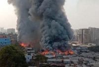 ৩ ঘণ্টা পর নিয়ন্ত্রণে মিরপুরের বস্তির আ'গুন, দুই শতাধিক ঘর পুড়ে ছাই