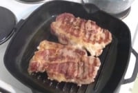 রান্নাঘরে মানুষের মাংস রান্না করছে স্বামী, পুলিশে খবর দিলেন স্ত্রী!