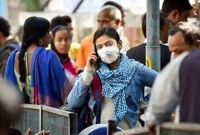 সব স্কুল কলেজ সিনেমা হল বন্ধ, দিল্লিতে করোনার ম'হামা'রি ঘোষণা