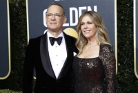 জনপ্রিয় অভিনেতার সঙ্গে সেলফি তুলে করোনায় আক্রা'ন্ত নারী