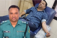 হ'ত্যার আসামি ছেলেকে গ্রেপ্তার করে বাবাকে রক্ত দিলেন এসআই বদিউল