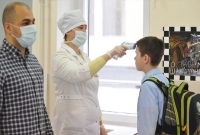 শিশুদের ধ'রে আদর করবেন না, এখন তারাও আ'ক্রা'ন্ত হচ্ছে!