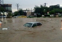 প্রাণঘাতী করোনা ভাইরাসের মধ্যেই ভ'য়াবহ বন্যা ইরানে