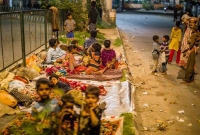 'করোনায় না মরলেও না খেতে পেয়ে মরে যাব'